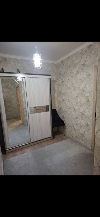 Uy sotiladi 2 xonal 70 m²i yangi remont jihozlari bilan