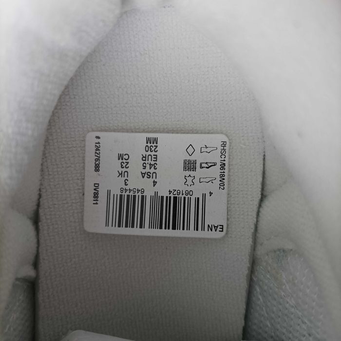 Reebok ест.кожа N34 и 34.5 маратонки