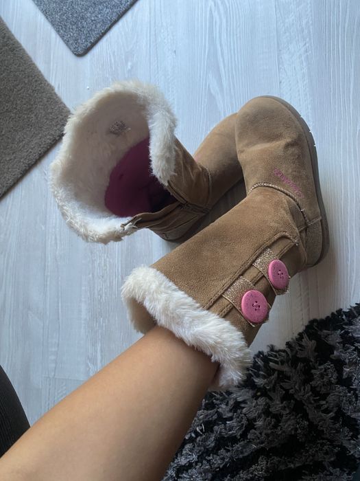 cizme skechers tip ugg