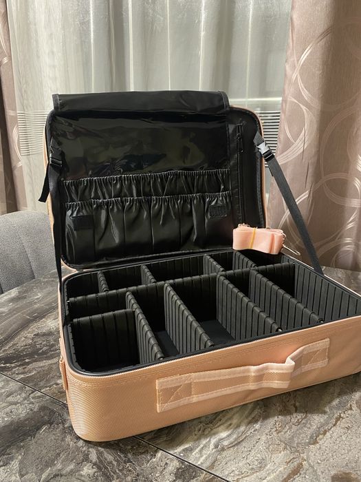 Голям Куфар за козметика - НОВ