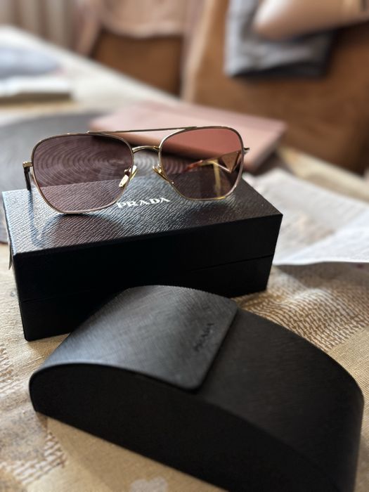 Оригинални очила Prada