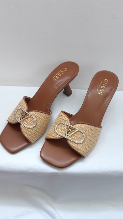 GUESS Три модела летни чехли с ток