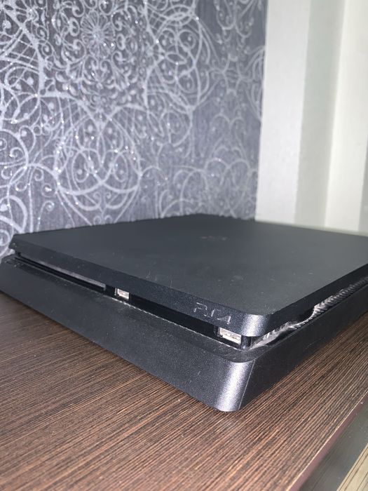 Playstation 4 slim, 1TB с дисководом