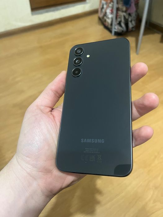 Samsung a54 5g перфектен