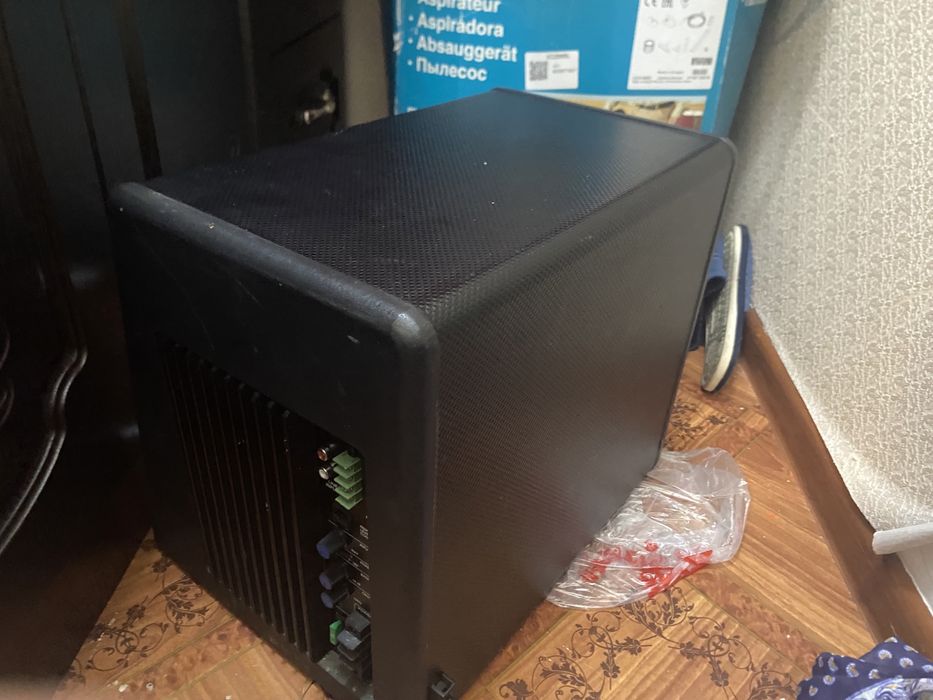 Продам сабуфер в рабочем состояний