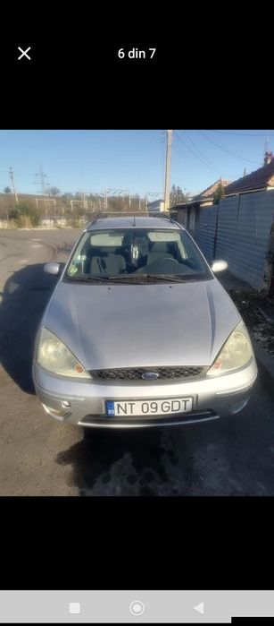Vând sau scaimb Ford focus