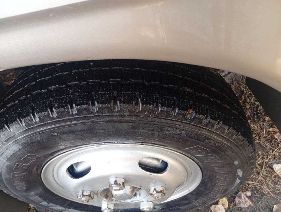 Тойота Коастер микроавтобус 28 ўринли сотилади.