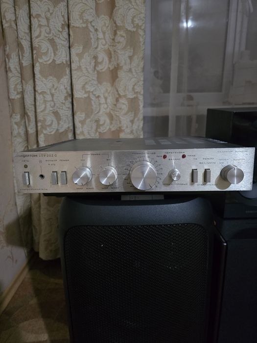 Продам усилитель Амфитон