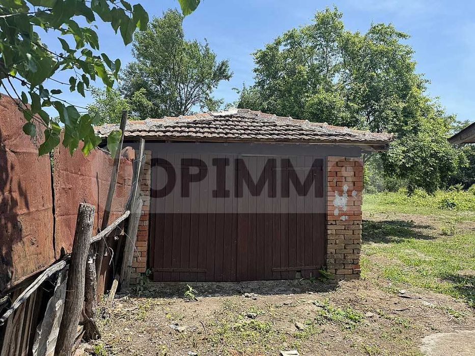 Реновирана едноетажна къща в село Спасово