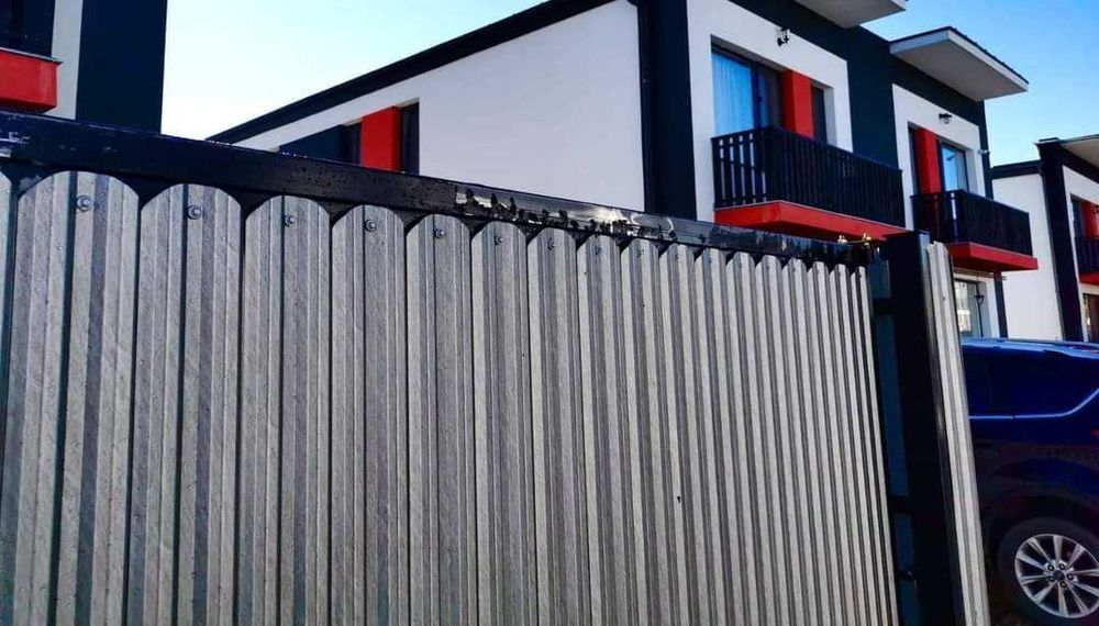 Garduri din sipca metalica si alte modele (jaluzele, tabla, plasa BCA)