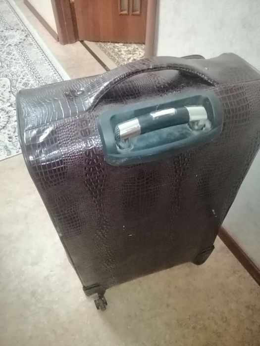 Сумка на колесах