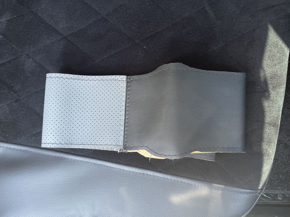 Оплётка на руль Лада Веста