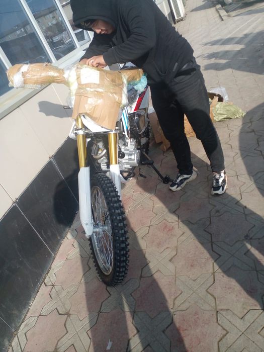 2 мотоцикл сатылады