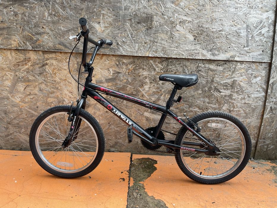 Bicicleta bmx jumper airwalk roti 20”