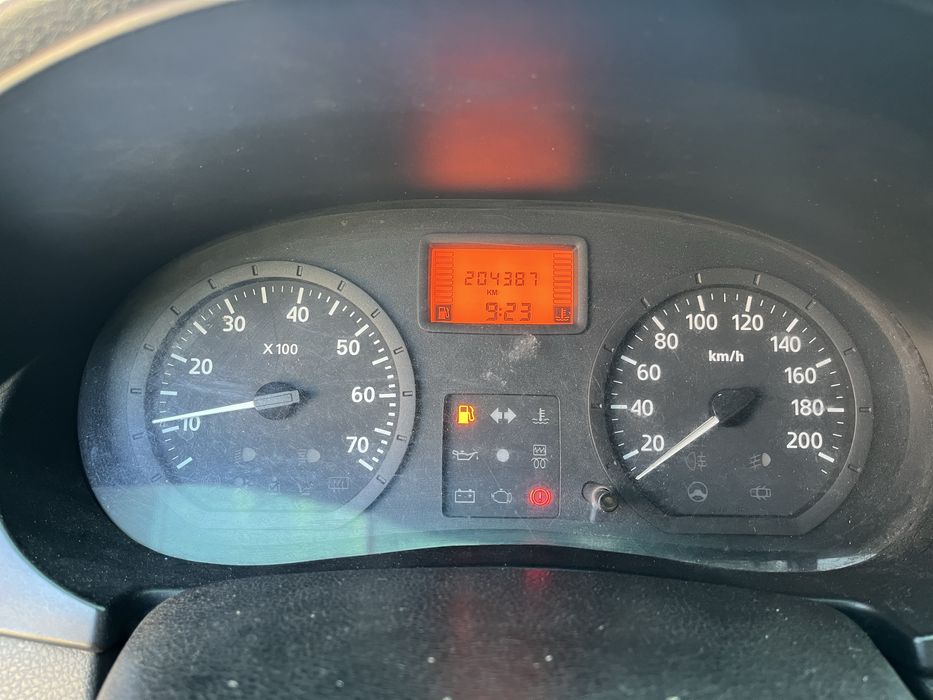 Vând Dacia Logan 1.4