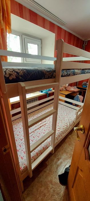 Детская двухъярусная кровать