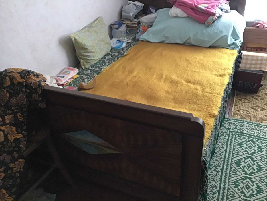 Мебели - гардероб, разтегателна маса, бюфет