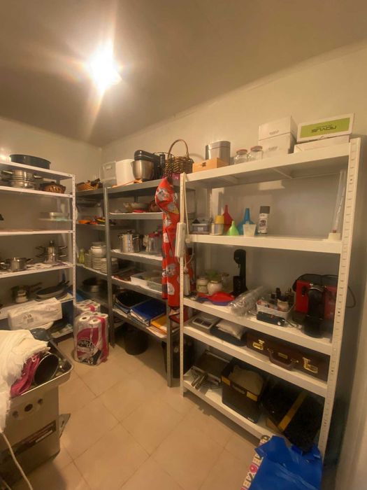 Продава се Къща в София, Център - 4448 кв.м за 135 €/кв.м - Снимка #13