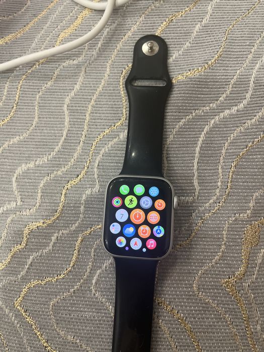 apple watch Se 44 mm