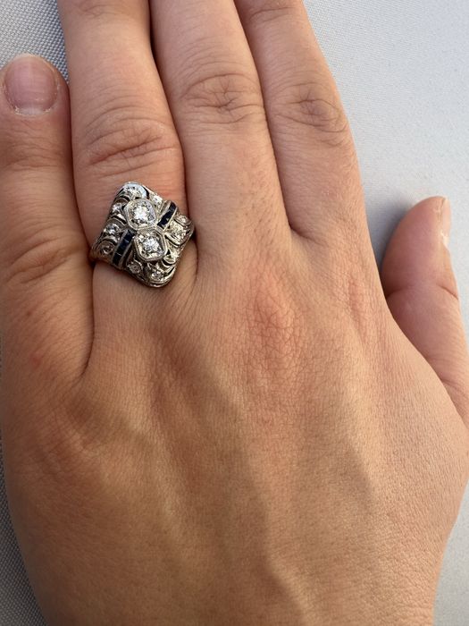 Inel din aur, diamante si safire