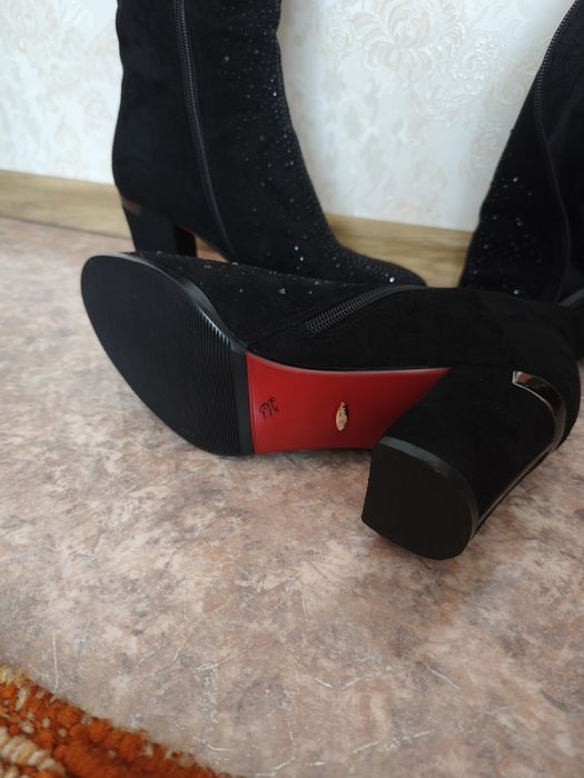 Сапоги демисезонные.