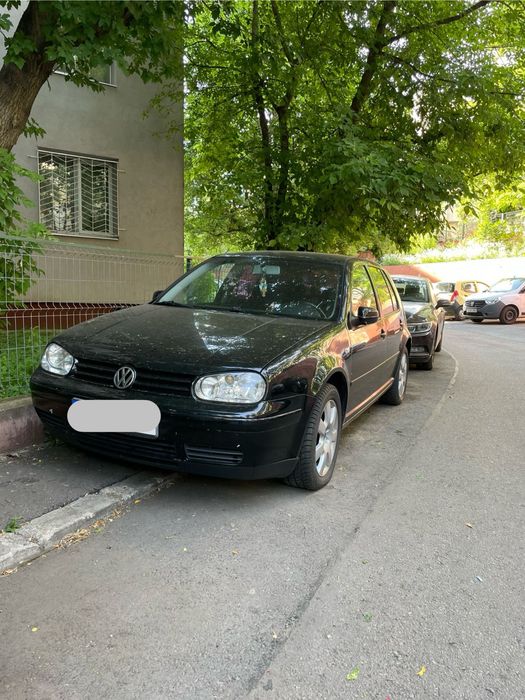 Volkswagen Golf 2003 diesel, 1.610 € — imagine 2
