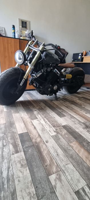 Urgent Motocicletă Custom Unicat – Înmatriculată – Bază Yamaha Virago 535