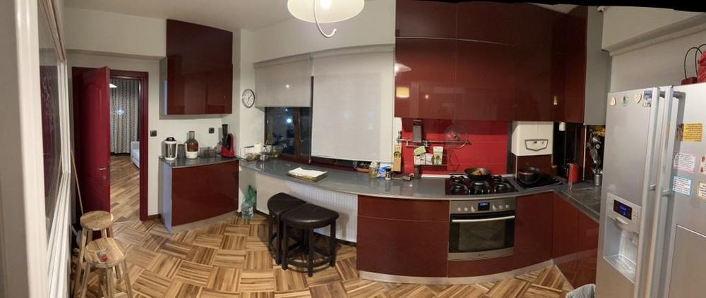 Apartament 4 - 5 camere - 2 ap. unite, TVA mic