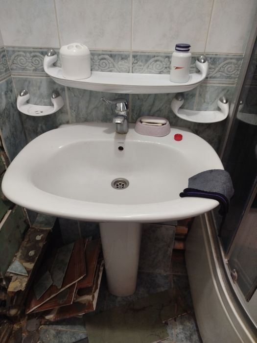 Унитаз и раковина