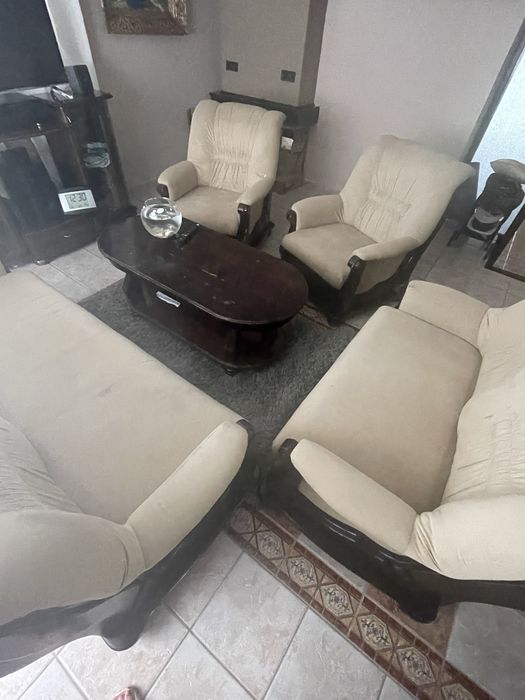 Комплект дивани с маса