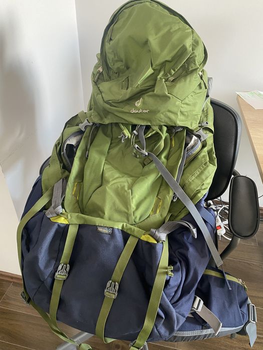 Rucsac Deuter Aircontact pro 70+15 l FOLOSIT INTR-O SINGURA DRUMETIE