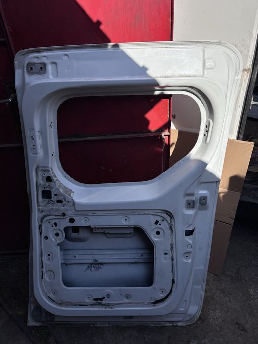 Usa Dacia Dokker (2012/2021) Laterala Glisanta