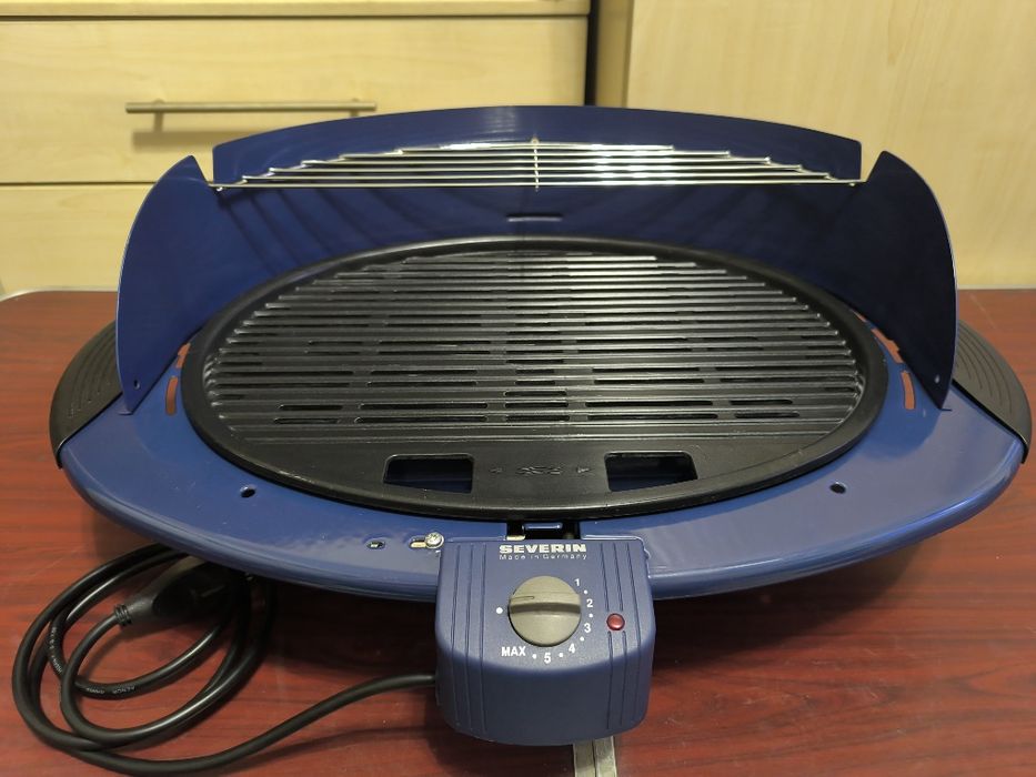 Электрогриль (барбекю) в подарок сендвичница