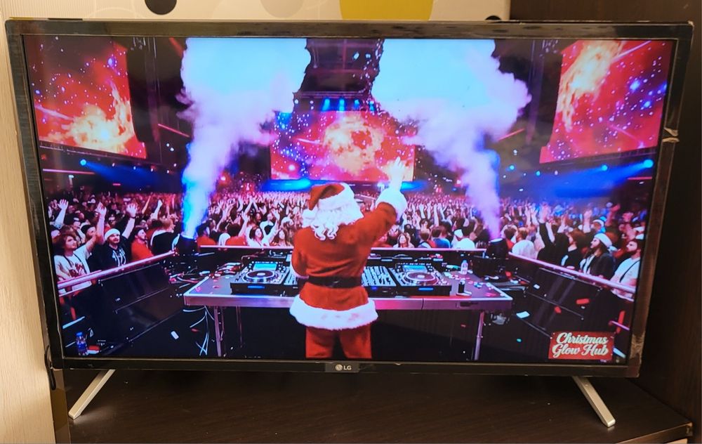 Чисто нов LG 32" Smart Full HD tv