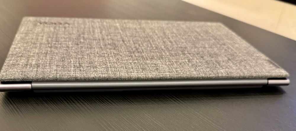 Lenovo Yoga Slim 7 – i7-1165G7–16GB–1TB–Перфектен – Fabric Edition