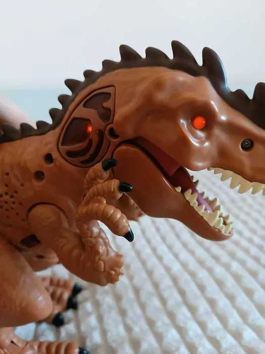 Динoзaвъp играчка с пистолет Промо