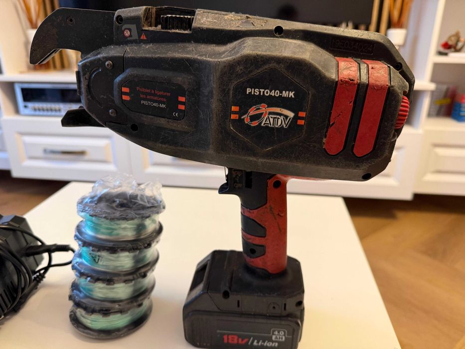 Vand pistol de legat sarma