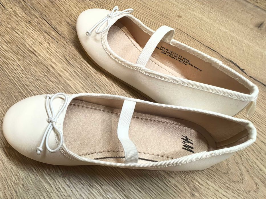 Обувки за момиченце Kamik, H&M, LC Waikiki, Ipanema