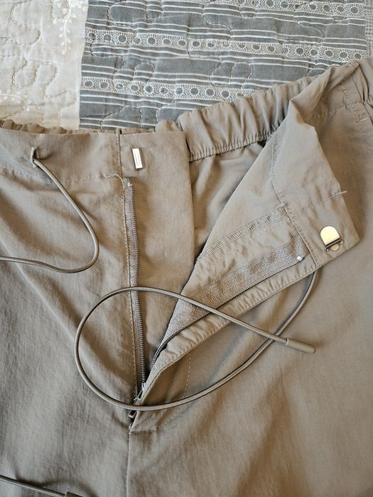 Pantaloni bej  si negru Zara