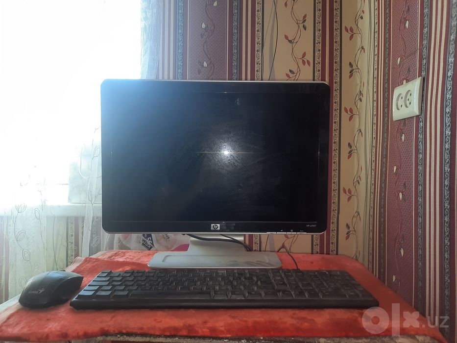 Настольные компютер сотилади