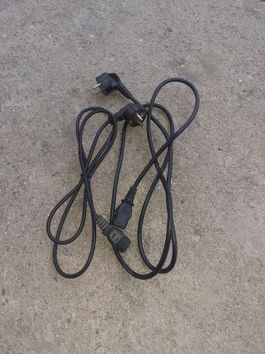 Захранващи кабели за компютър