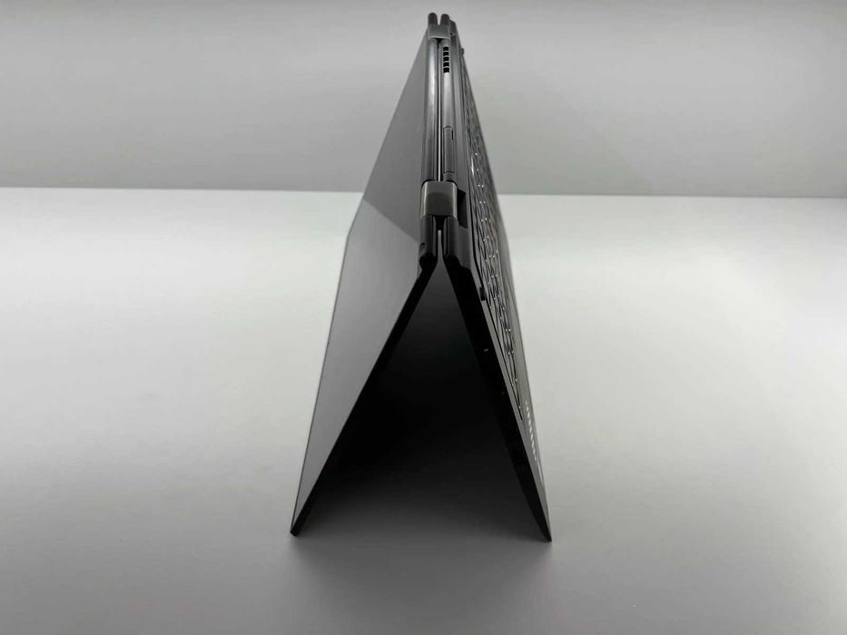 Laptop SH ThinkPad X1 Yoga Convertibil i5-6300U 8GB RAM SSD 512GB