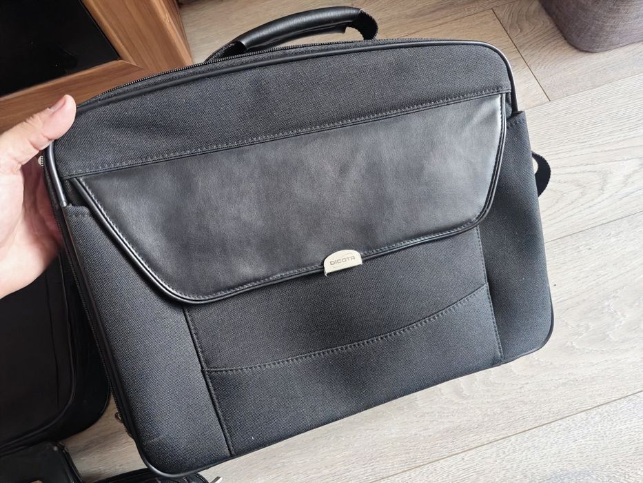 Чанти за лаптоп Dell,Dicota