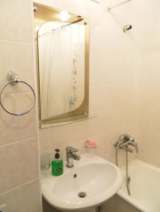 1комнатная в центре. Абая