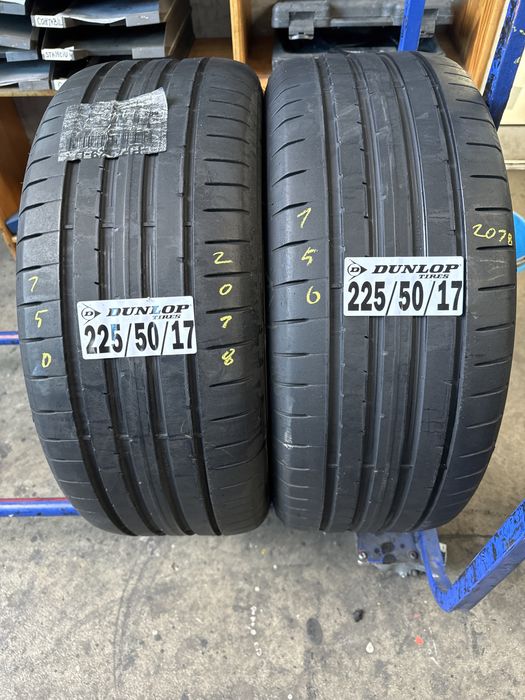 225/50/17 Dunlop