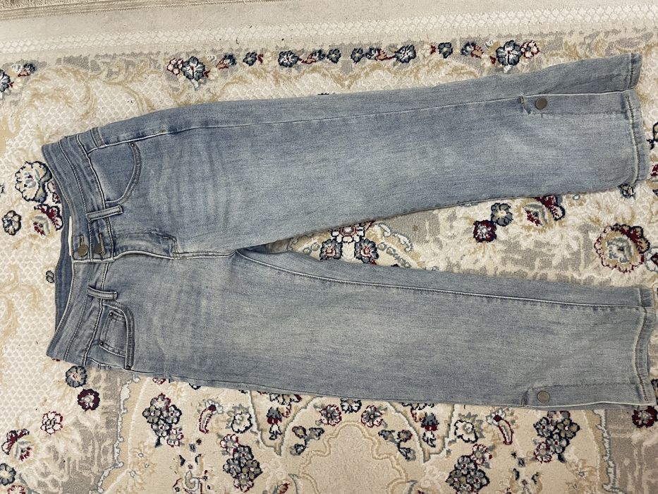 Киімдер 42-44размердегі  кунделікті киуга