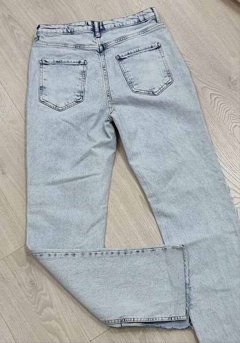 Blugi cu șliț damă L