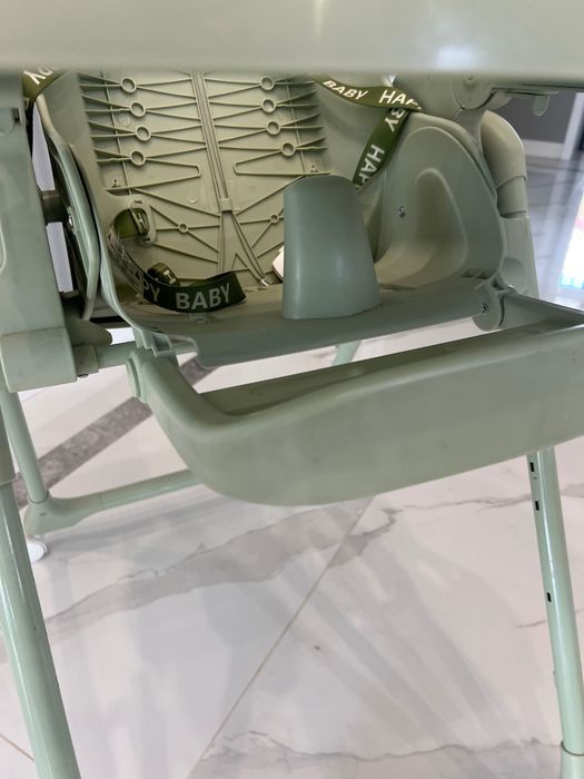 Стульчик для кормления малышей