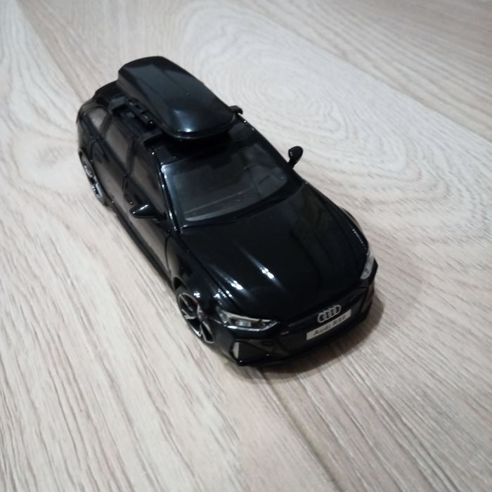 Machete Auto scara 1:32