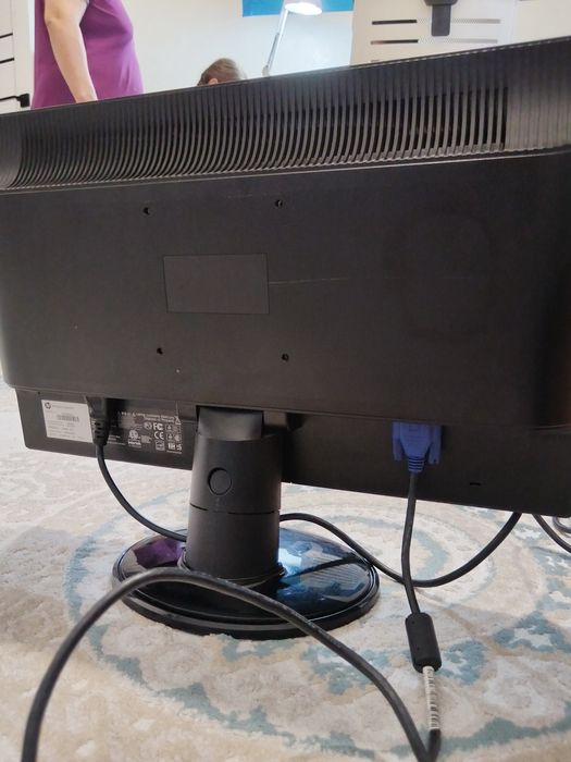 Монитор hp s2031a